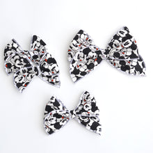 Load image into Gallery viewer, Oh Mickey! Hairbow (3&quot; pigtail 4&quot; &amp; 5&quot;)
