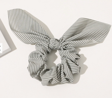 Load image into Gallery viewer, Pinstripe Scrunchie
